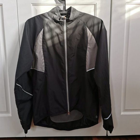 Women's Mountain Equipment Coop cycling jacket - Picture 7 of 8
